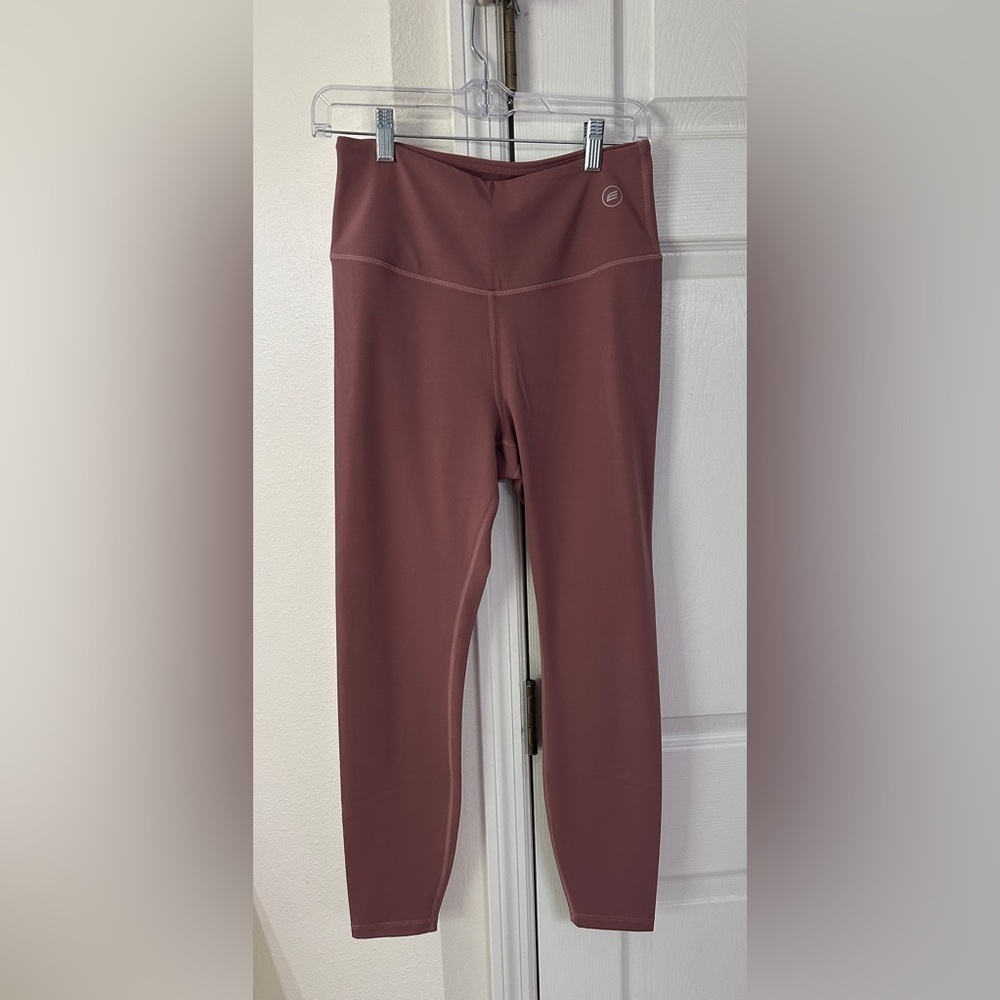 NWT Endeavor Dry Force athletic leggings size large